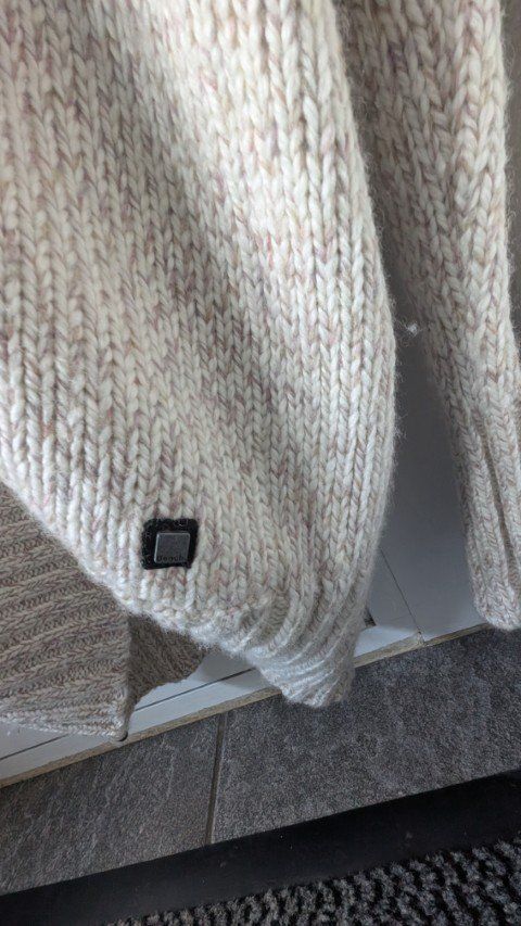Bench Giacche: Bench....Strickjacke mit Wollanteil – Usato da Winznau venduto da Delphin65 6