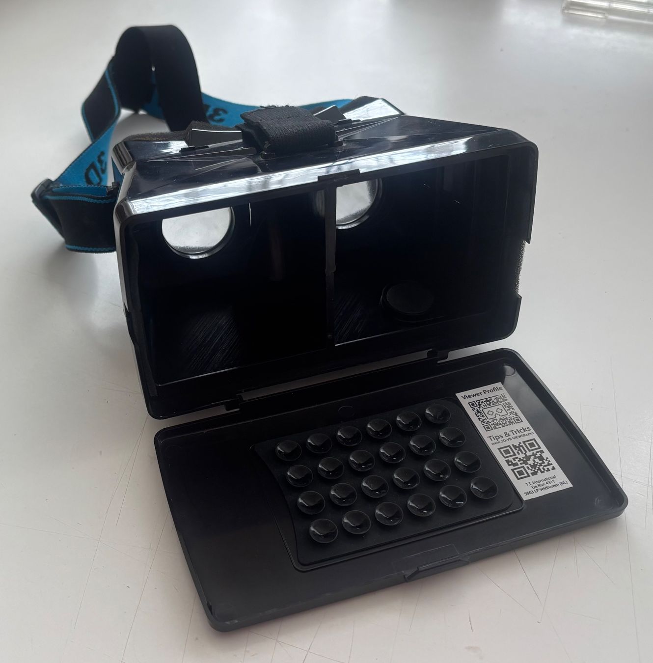 Casque VR: Casque de Réalité Virtuelle 3D / 3D Virtual Reality Viewer – D'occasion à Neuchâtel par gefdeneuch 1