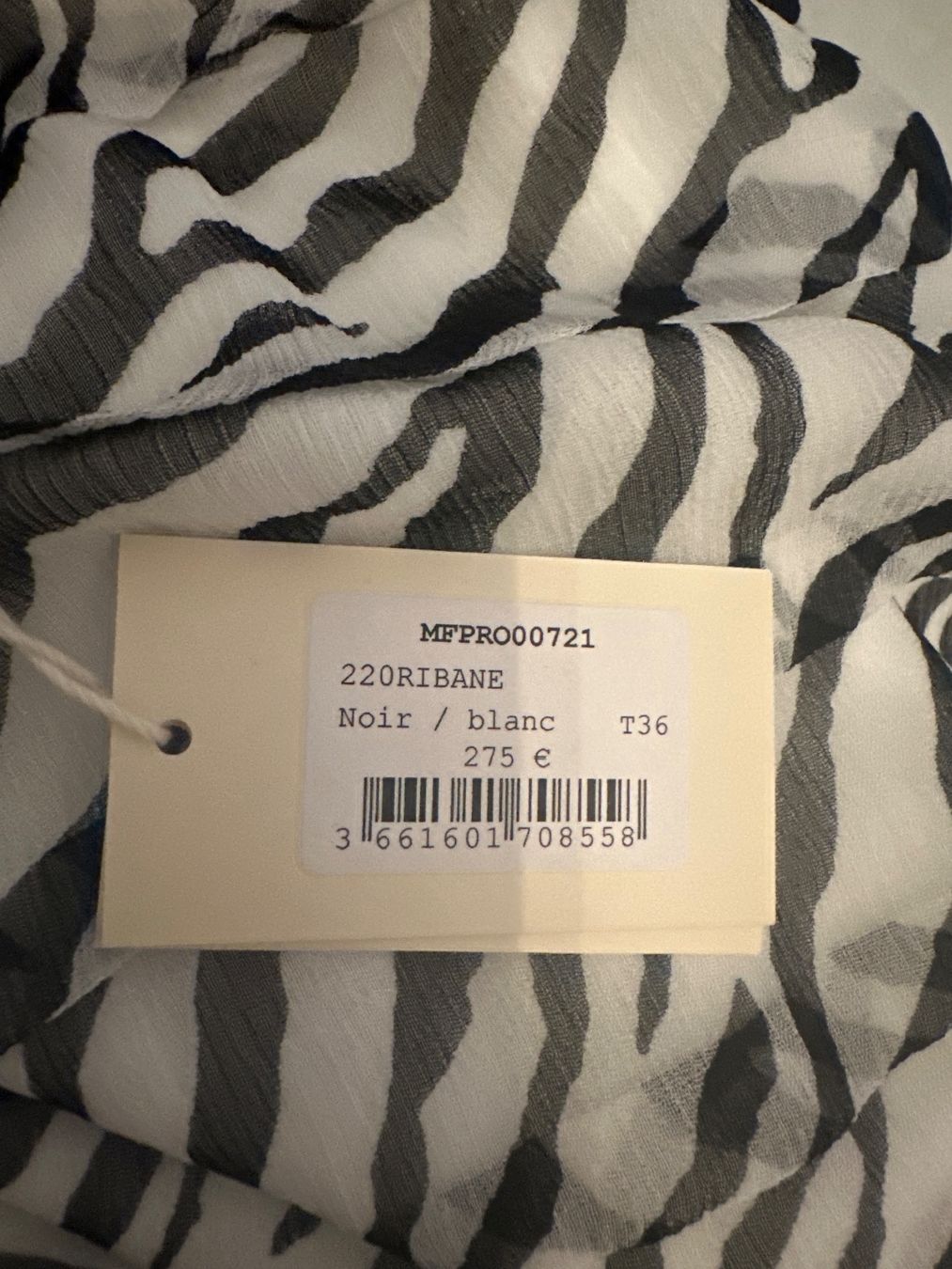 Maje Robes: Maje kleid 36 – Neuf avec emballage d'origine à Laupen BE par Smythe 4
