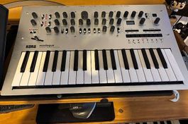 Synthétiseur Korg minilogue analogique