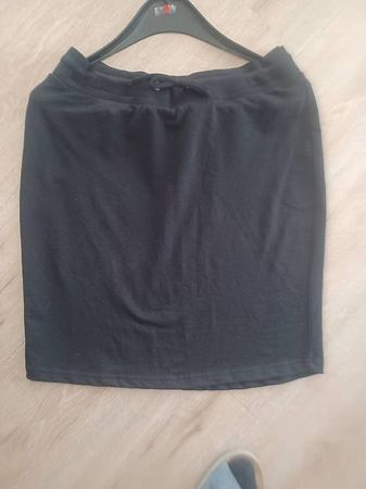 Jupe en sweat ,neuve