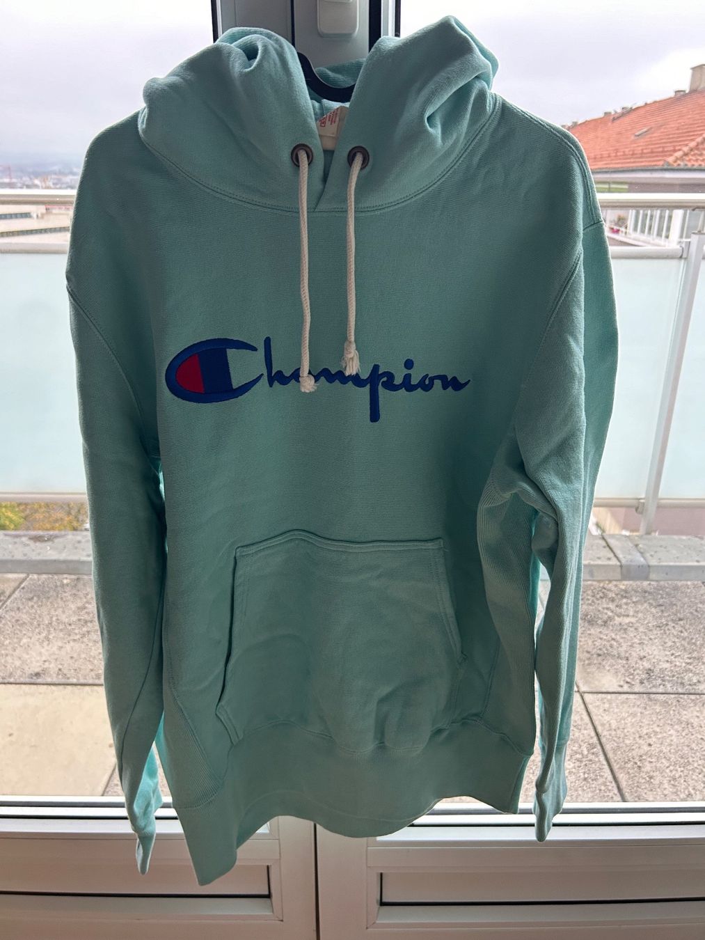 Champion Maglioni & Felpe: Two Champion Thick Hoodies – Usato da Genève venduto da Noemie.wrmsi 5