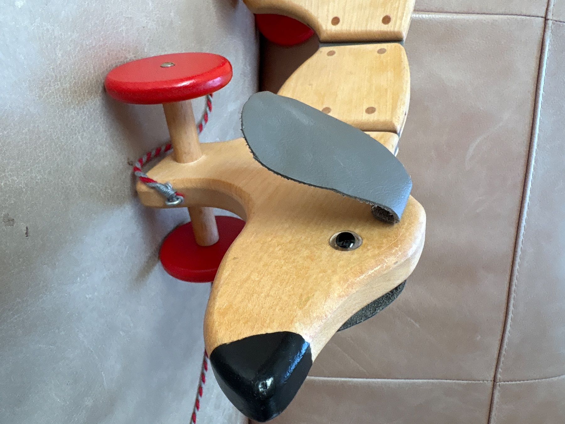 Jouets: Holz Nachzieh Hund – D'occasion à Zürich par Fabienne059 1