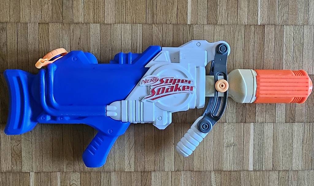 Nerf Giocattoli: Nerf Super Soaker Hydra Wasserpistole Schwimmbad – Usato da Aarau venduto da Zielu 3