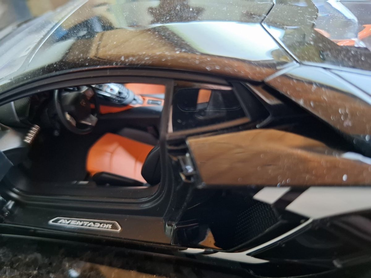 Lamborghini Modellini d'auto: Lamborghini Aventador 1/18 – Nuovo (secondo la descrizione) da Gampelen venduto da ste_r6hj 2