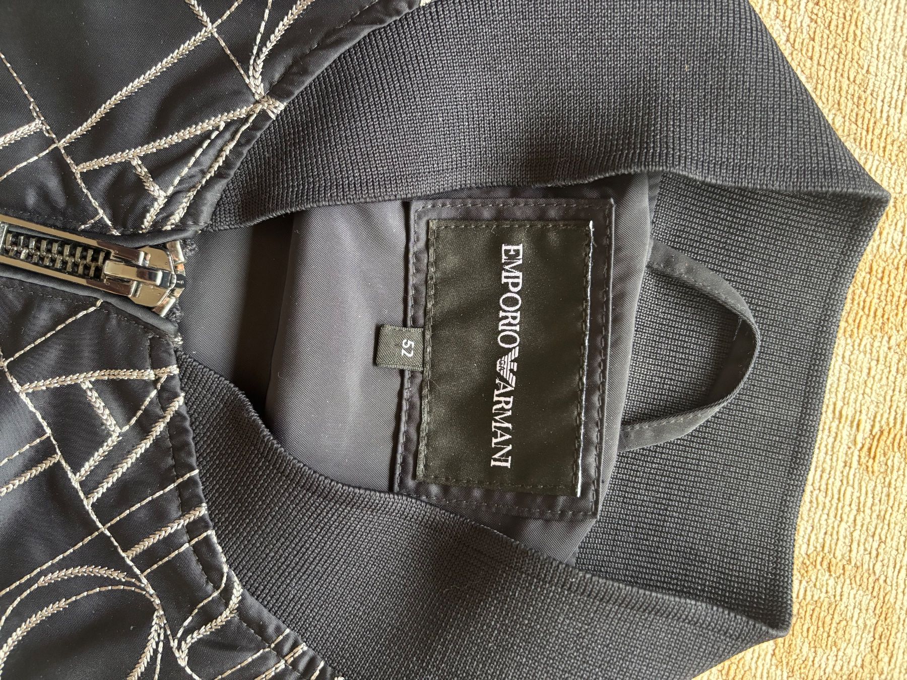 Armani Giacche: Original Emporio Armani Bomberjacke – Usato da Basel venduto da rei_s8js 2