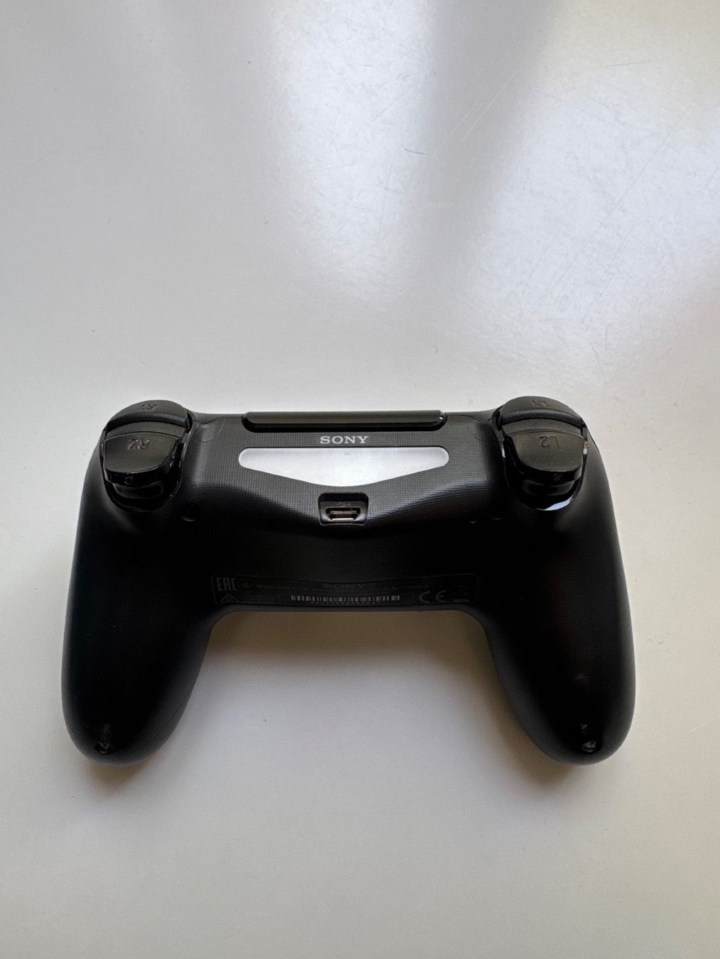 Sony Controller: PS4 Controller mit USB-Kabel – Usato da Uster venduto da Nyyk 1