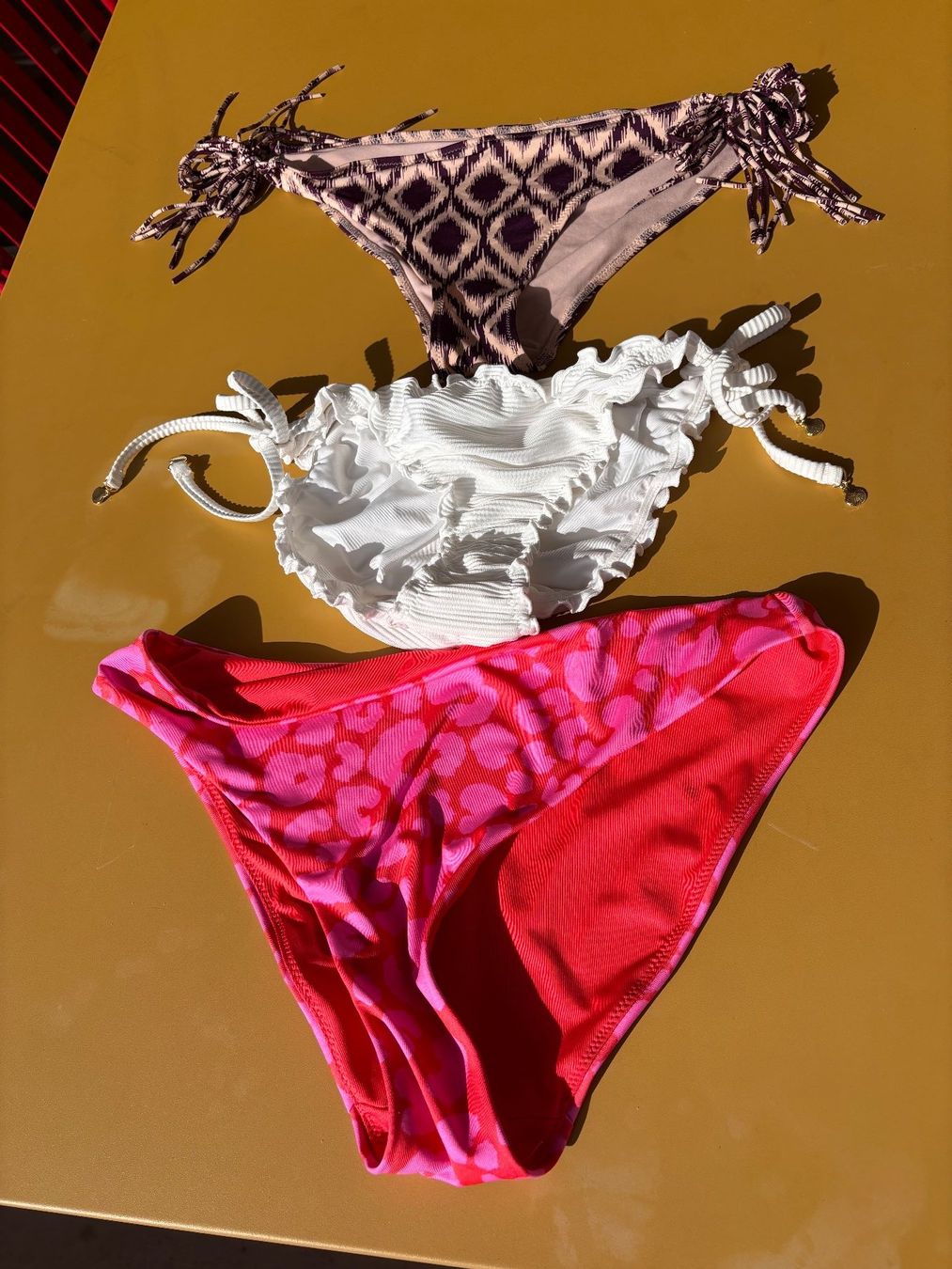 Lotti di vestiti: Set von 5 Bikini Unterteilen ca. Gr. M/L – Usato da Zürich venduto da missmodernage 3
