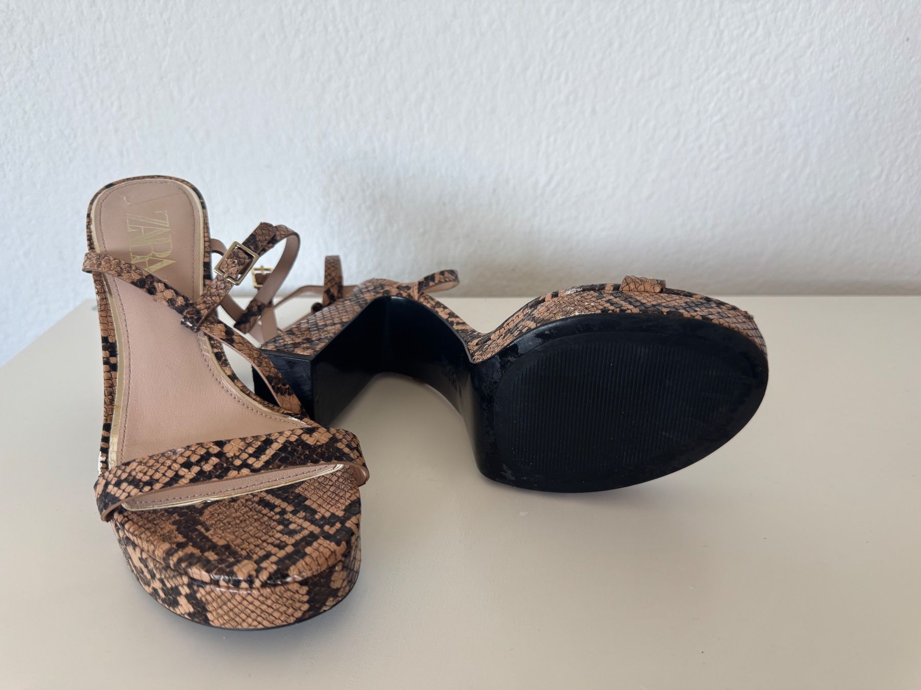 Zara Damenschuhe: ZARA High Heels – Snake Print – Gebraucht aus Zürich von carmen_kandey_Insta 3