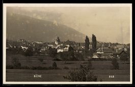AK Bière, Vue générale du village