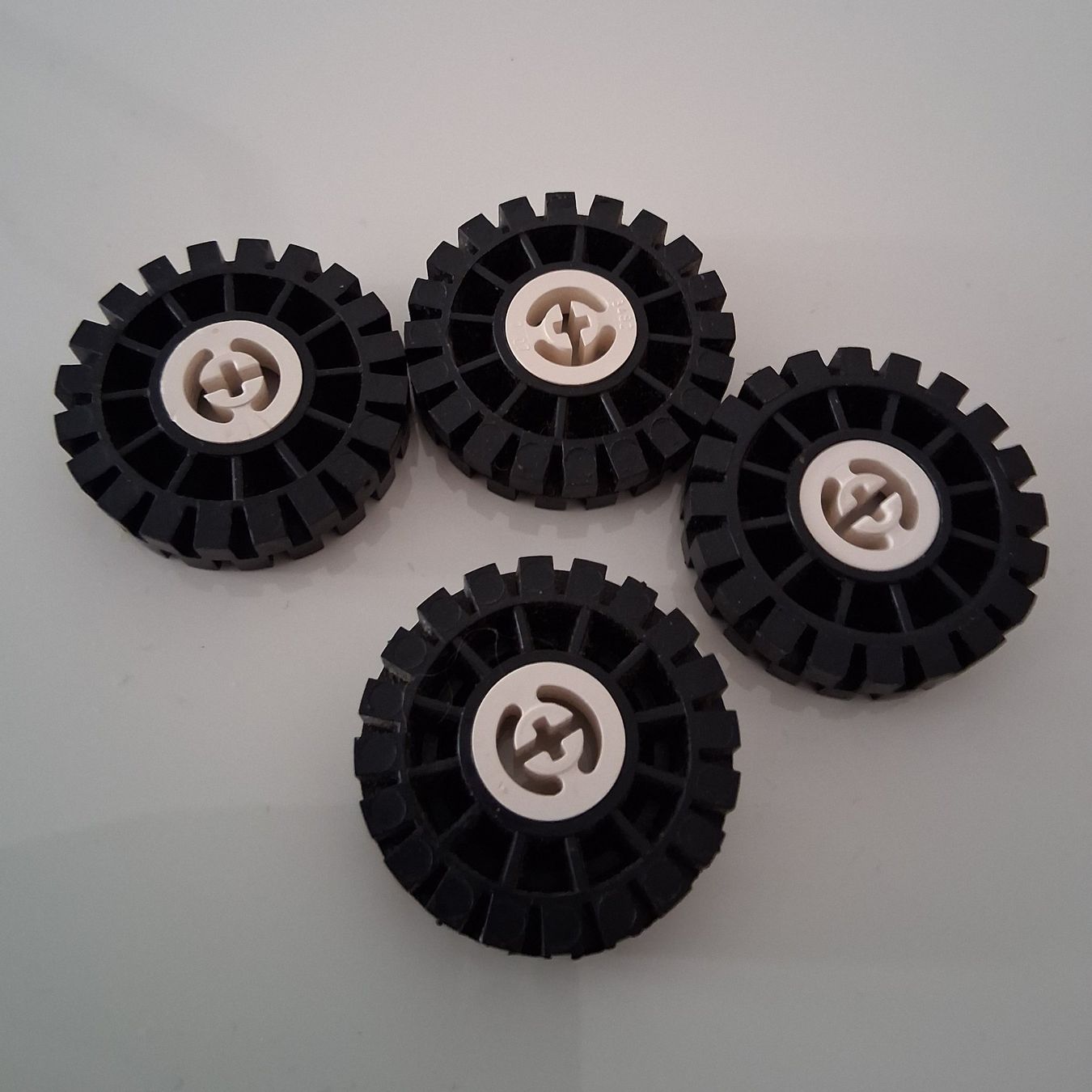 Lego Spielzeuge: LEGO® Technic Räder – Gebraucht aus Thörigen von Beni511 1