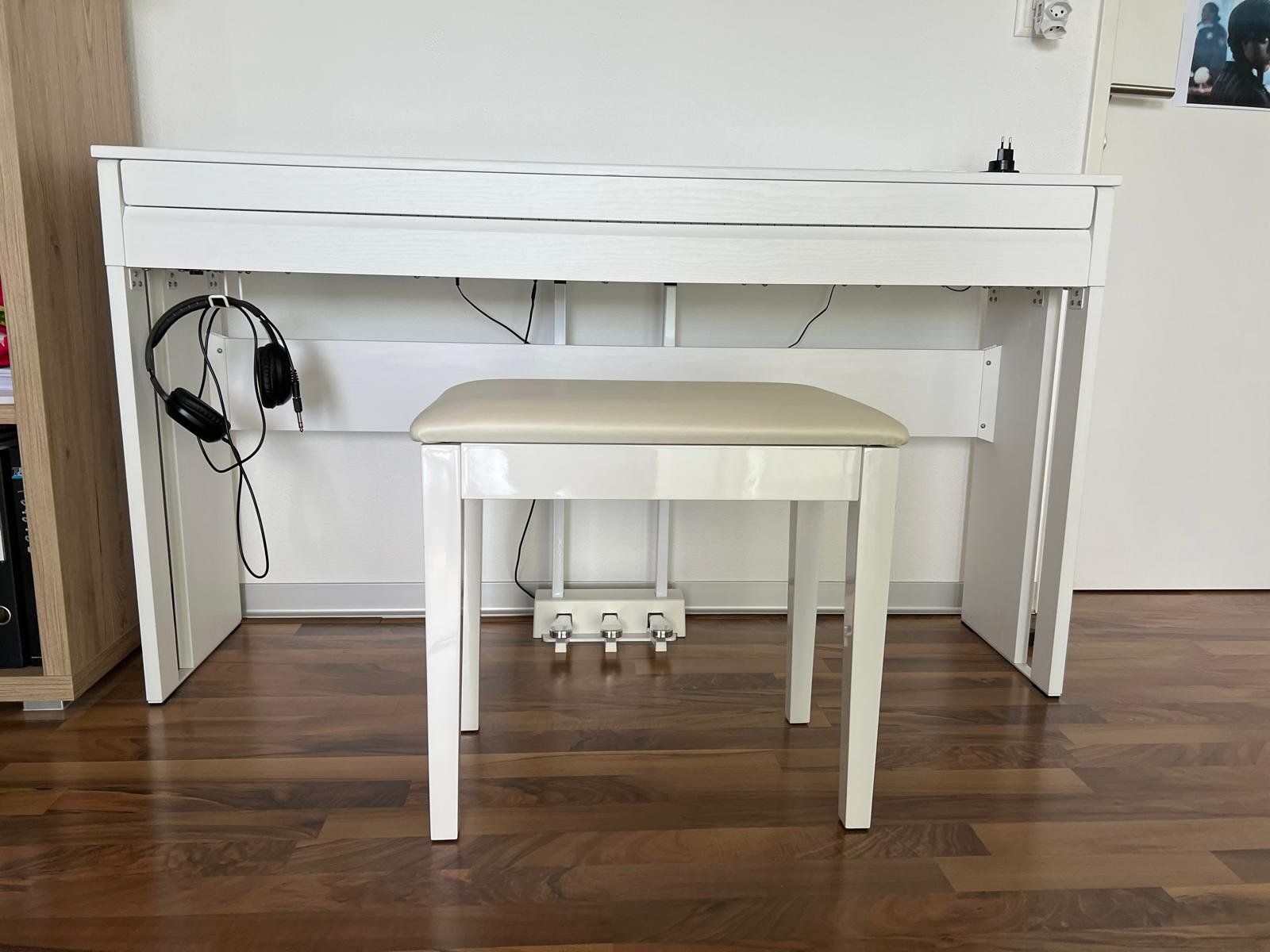 Musikinstrumente: Digitalpiano mit Klavierbank – Gebraucht aus Subingen von mummu46 3