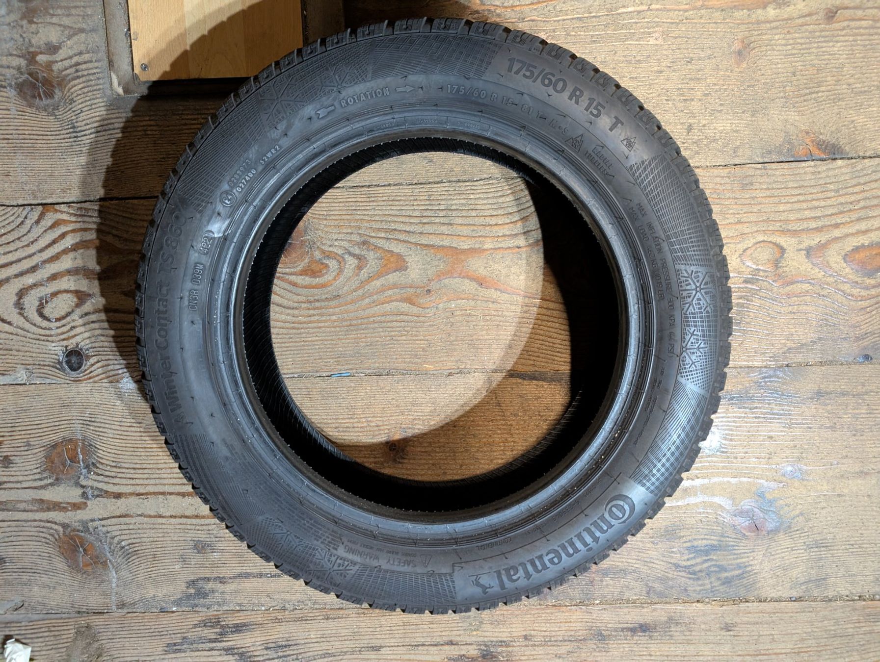 Continental Pneumatici & Ruote complete: 175/60 R 15 Winterreifen Continental – Usato da Siebnen venduto da Auto007 1