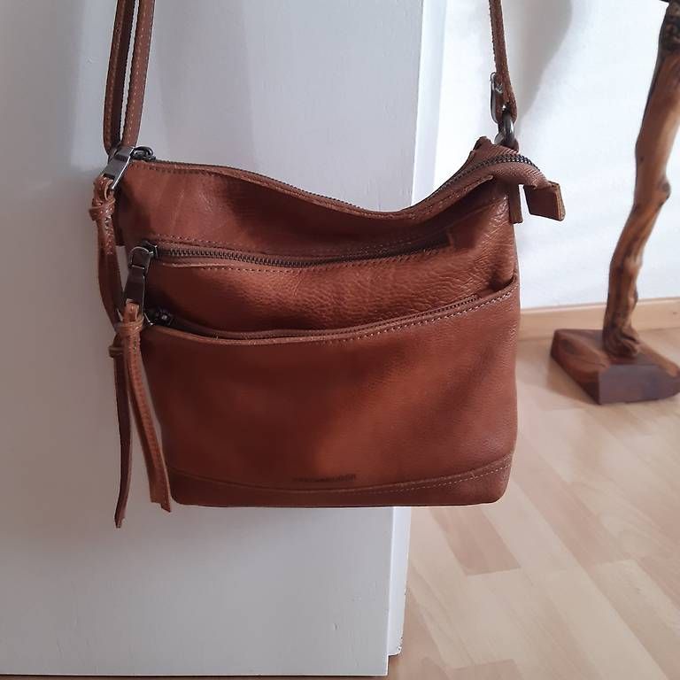 Taschen für Damen: Ledertasche von FredsBruder – Gebraucht aus Burgdorf von sik_mz9x
