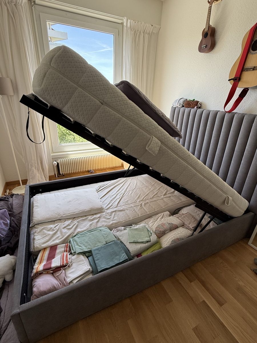 Letti: Lit et matelas 140cm x 200cm – Usato da Chêne-Bougeries venduto da Kaiwa 3
