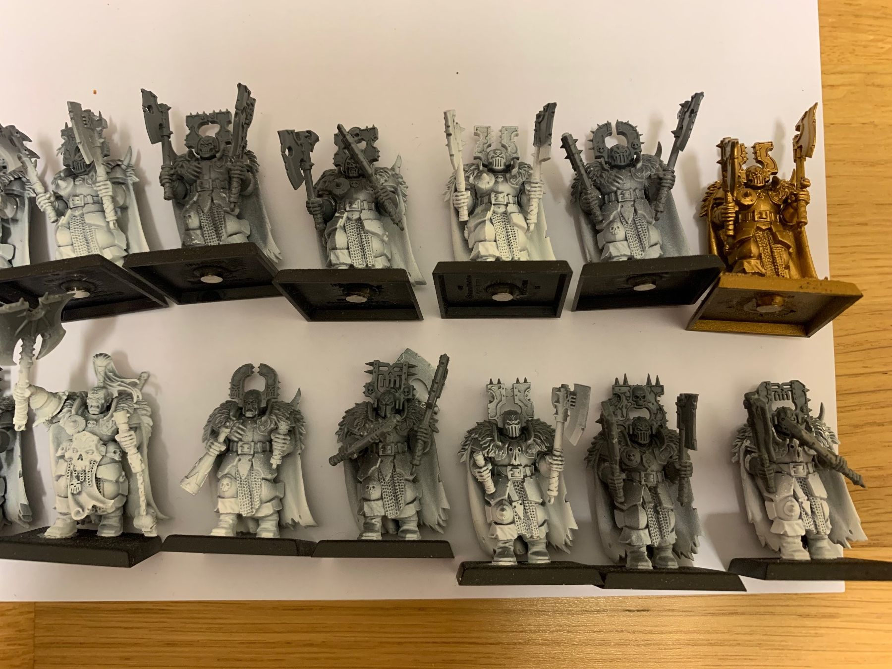 Statuette: Warhammer Old World Chaos Warriors des Khorne – Usato da Winterthur venduto da Compiorg 3