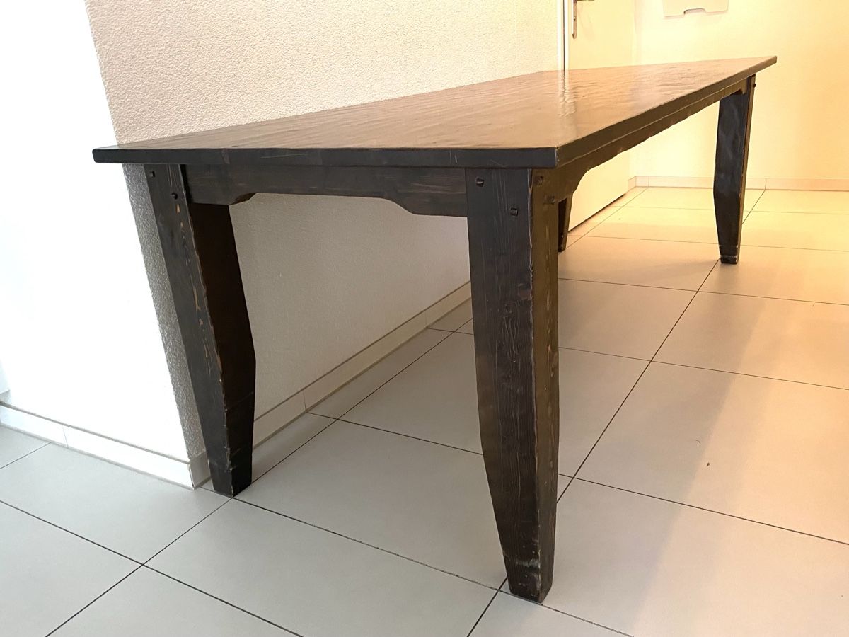 Tavoli: Rustikaler Esstisch aus Holz – Usato da Wetzikon ZH venduto da cambaz75