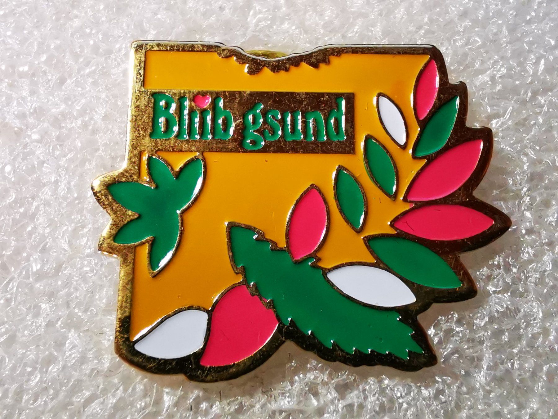 Placchette & Badge: Ansteckpin 25: Bliib gsund – Usato da Oppligen venduto da Pin-Fall-Shop