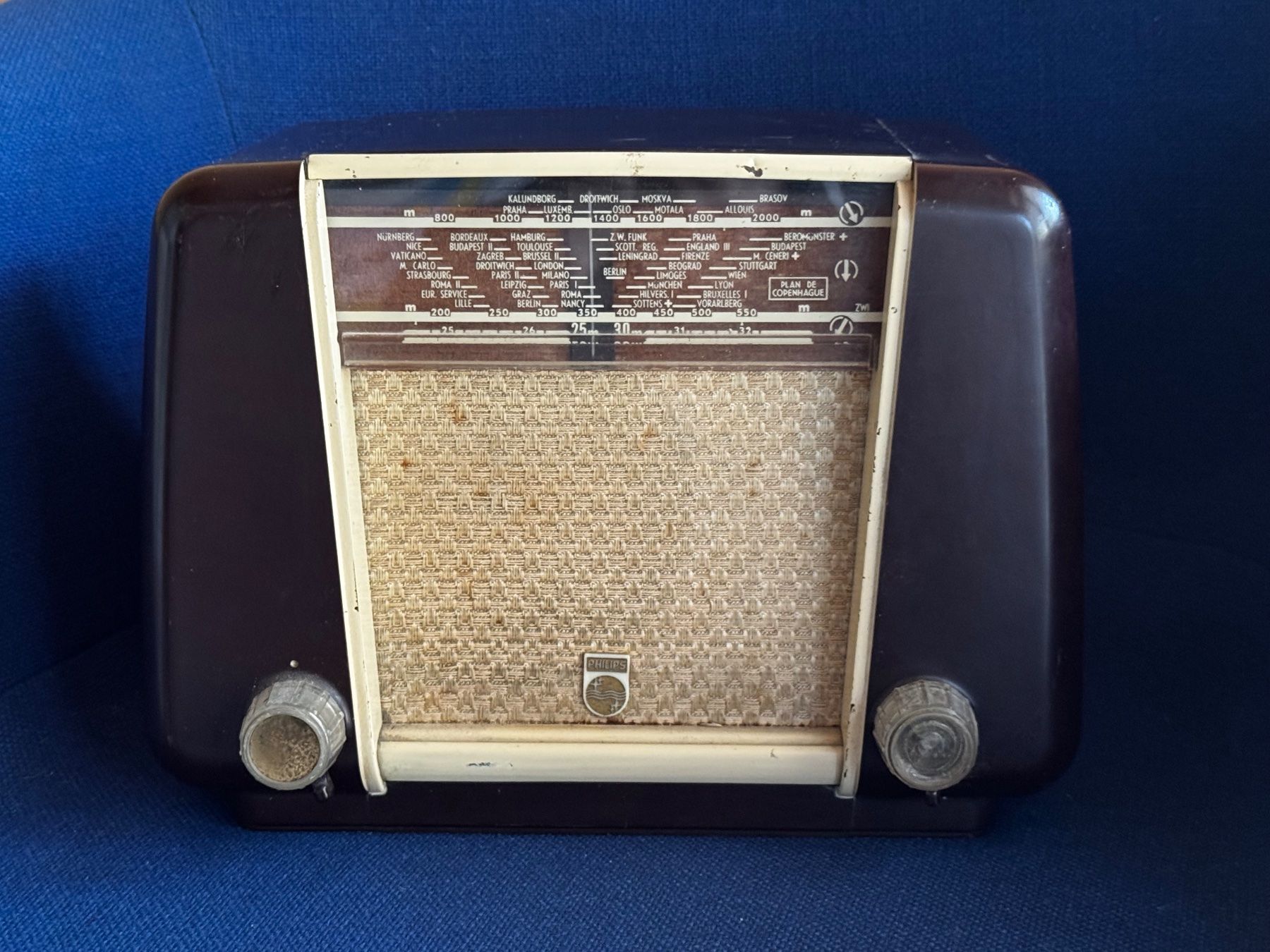 Philips Radio: Radio vintage Philips bakélite? non testée – Usato da Ovronnaz venduto da Etagne68 5