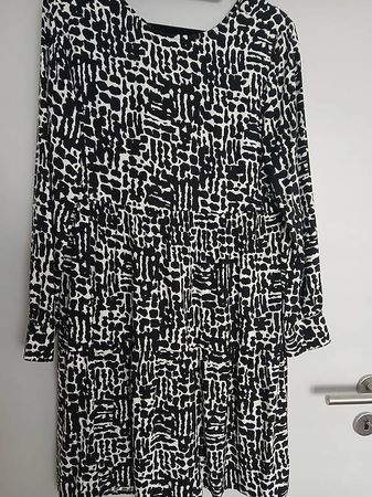 Kleid Street one