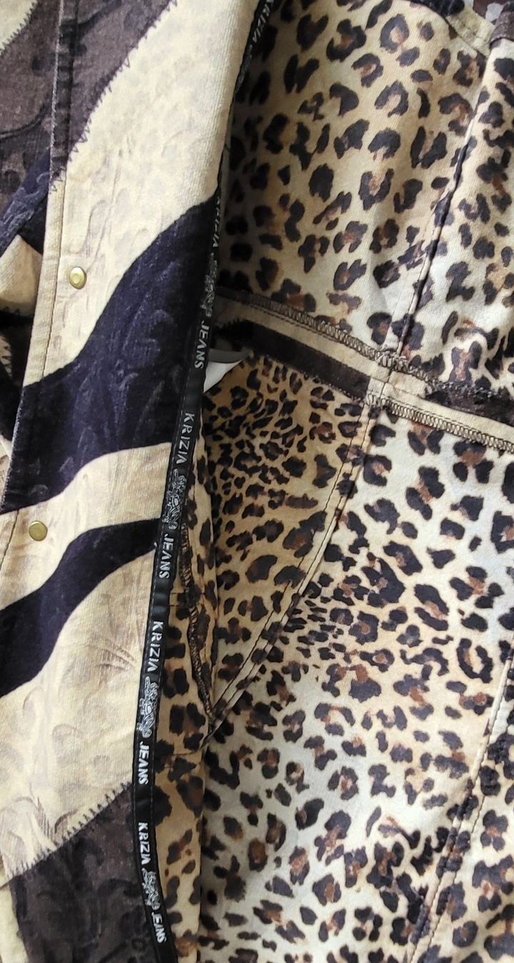 Giacche: Krizia Jeans Blazer Jacke Patchwork Leo Zebra Grösse 38/40 – Nuovo (secondo la descrizione) da Adlikon b.Regensdf venduto da YvZi 2