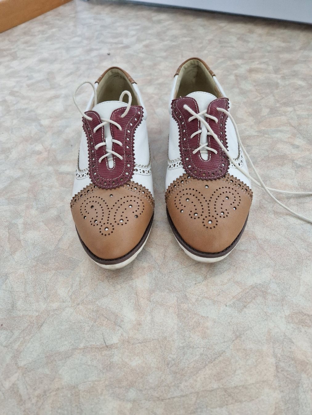 Scarpe da donna: Leder Schuhe Gr.38 – Usato da Triengen venduto da KittyKat6