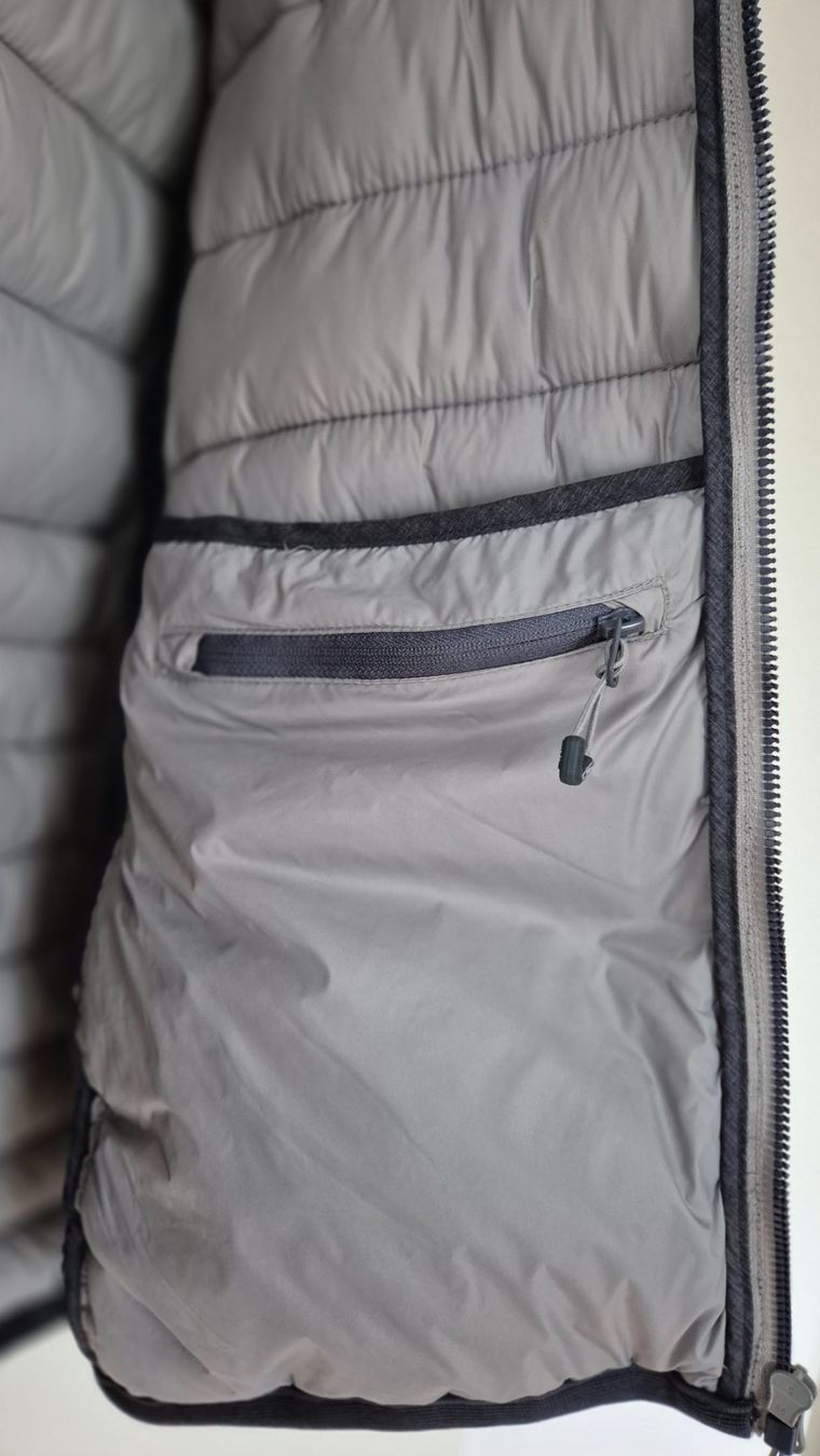CMP Giacche: Winterjacke mit Kapuze – Usato da Niederweningen venduto da Cactus63 2