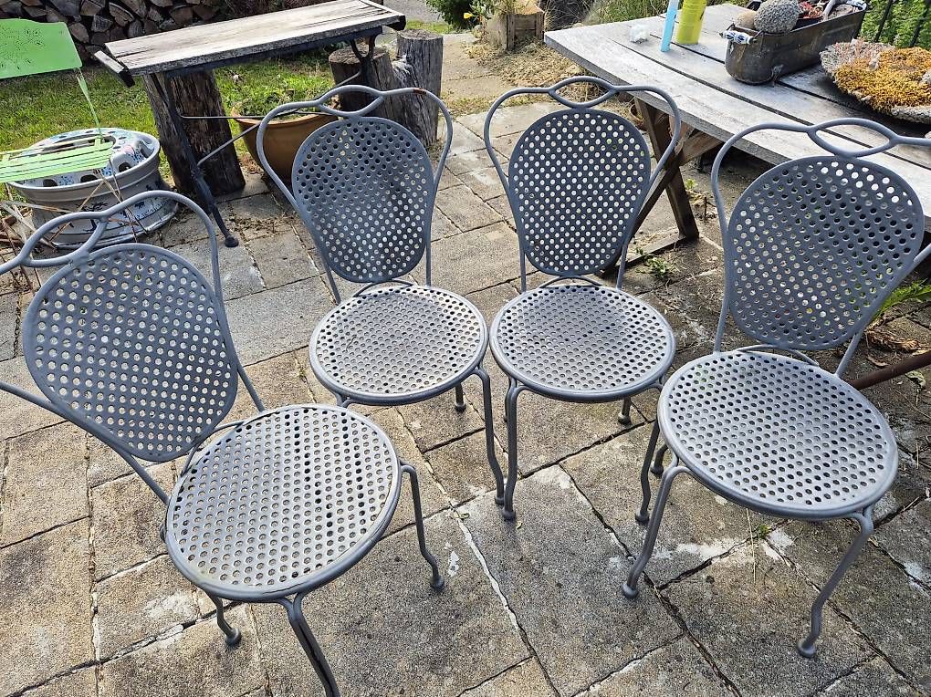 Stühle: 4 Gartenstühle aus Metall – Gebraucht aus Berg SG von phi_fzq9