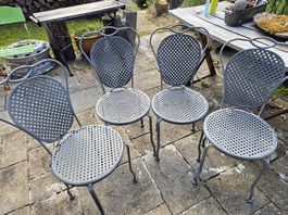 4 Gartenstühle aus Metall