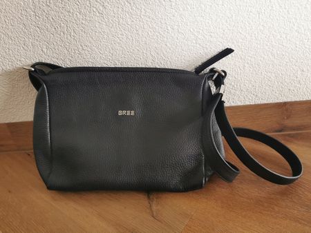 Bree Ledertasche schwarz, Umhängetasche, neuwertig