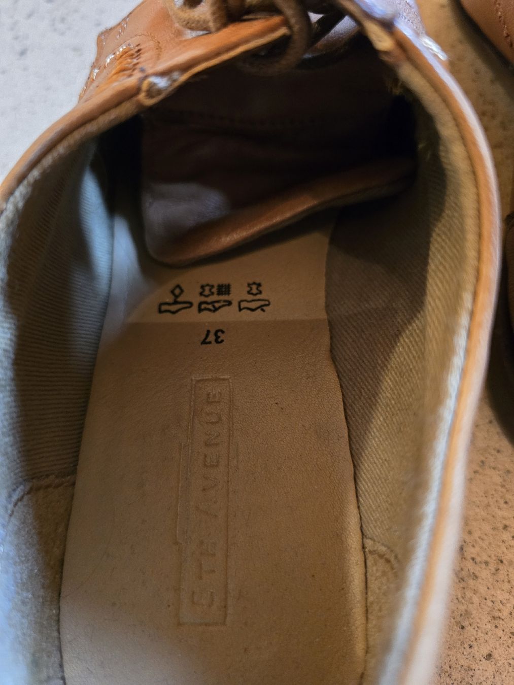 Scarpe da donna: Damenschuhe 5th Avenue Leder hellbraun Grösse 37  – Nuovo (secondo la descrizione) da Niederneunforn venduto da slowdown03 2