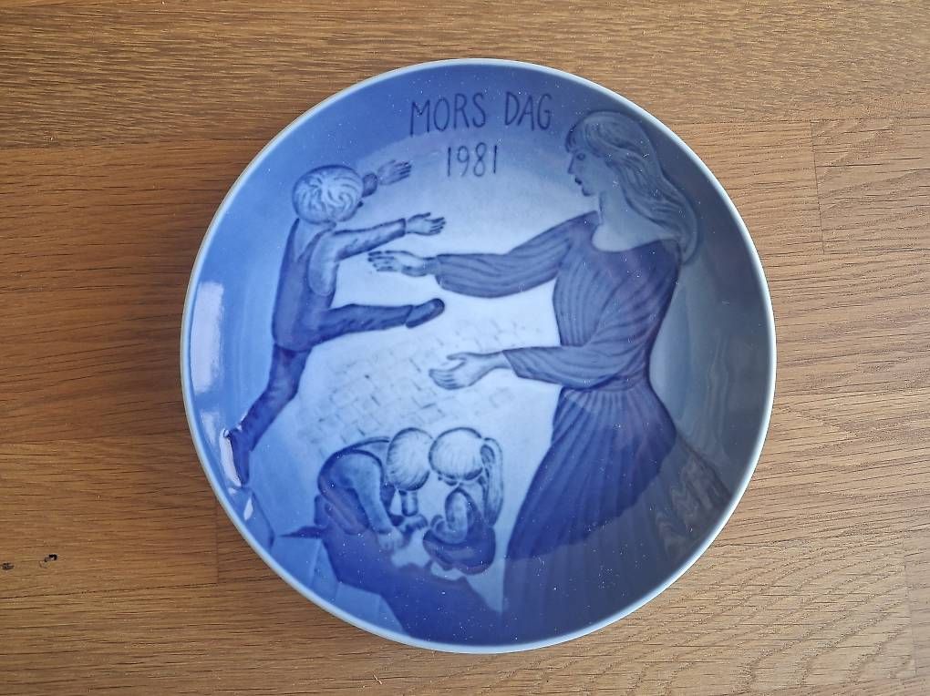 Teller: Royal Copenhagen Muttertagsteller – Gebraucht aus Wabern von amo_pp26 3