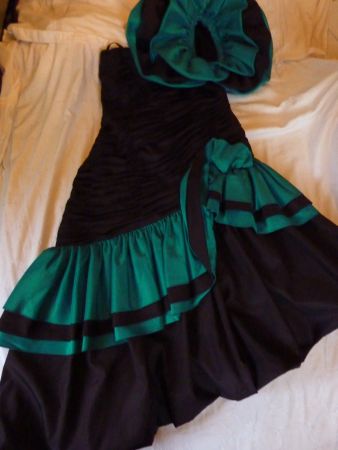 Neu! Wunderbares Abend (Cocktail) Kleid Gr. 38/40 Taft