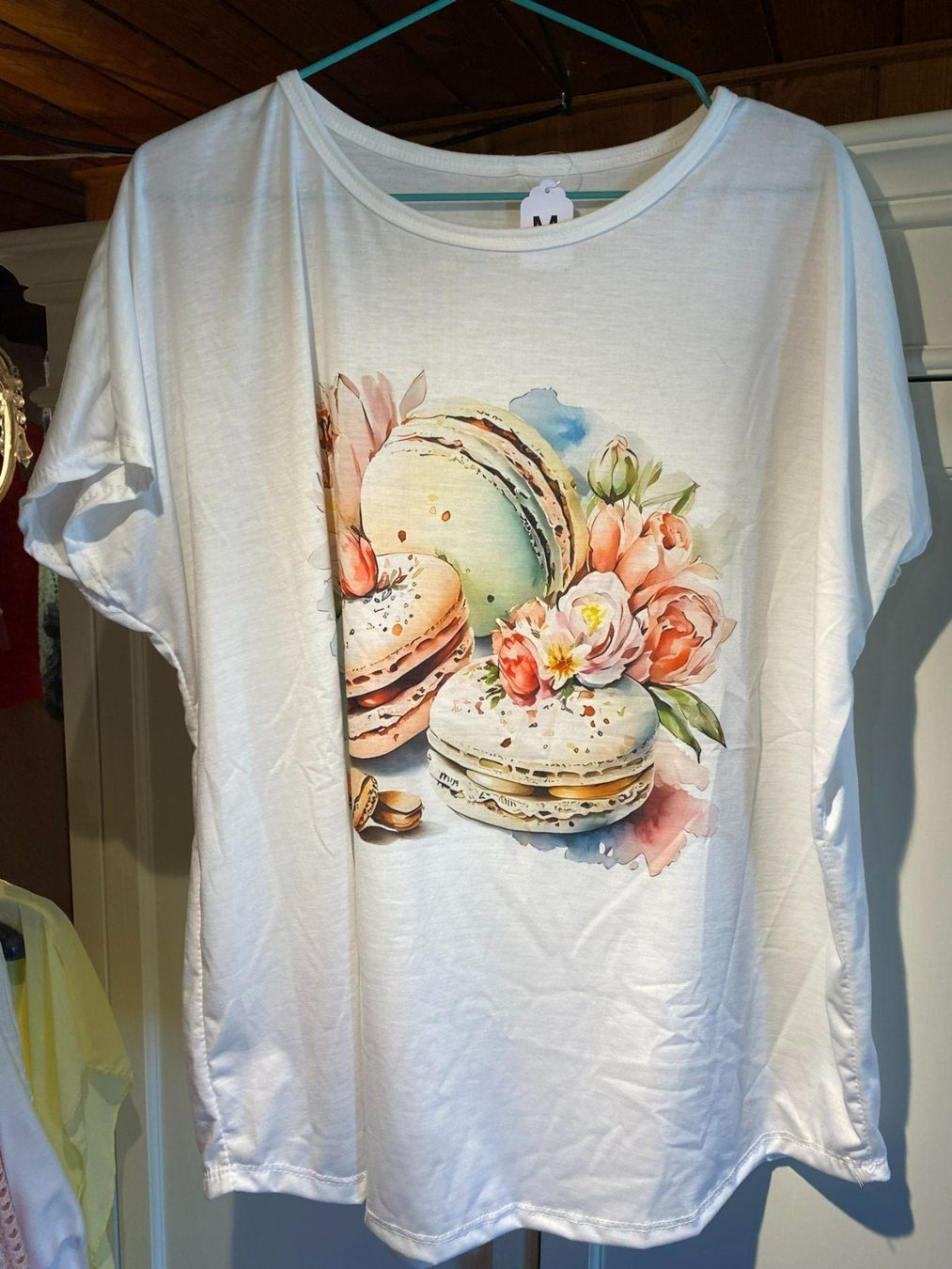 T-shirt: DAMEN KURZARM SHIRT MACARONS – Nuovo e nell'imballaggio originale da Meienried venduto da ManuelaBoutique