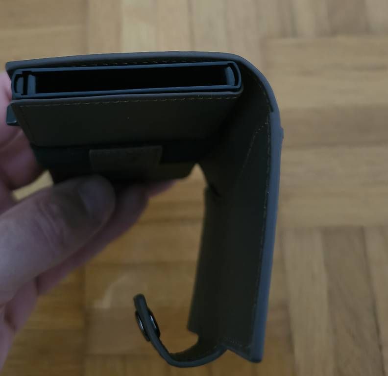 Portafogli: Seekr Smart Wallet – Usato da Münchenbuchsee venduto da Bussistyle 3