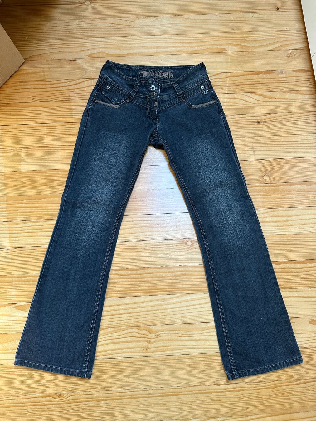Jeans: Timezone Jeans 28/32 dunkelblau – Usato da Gümmenen venduto da FelizitasHermann
