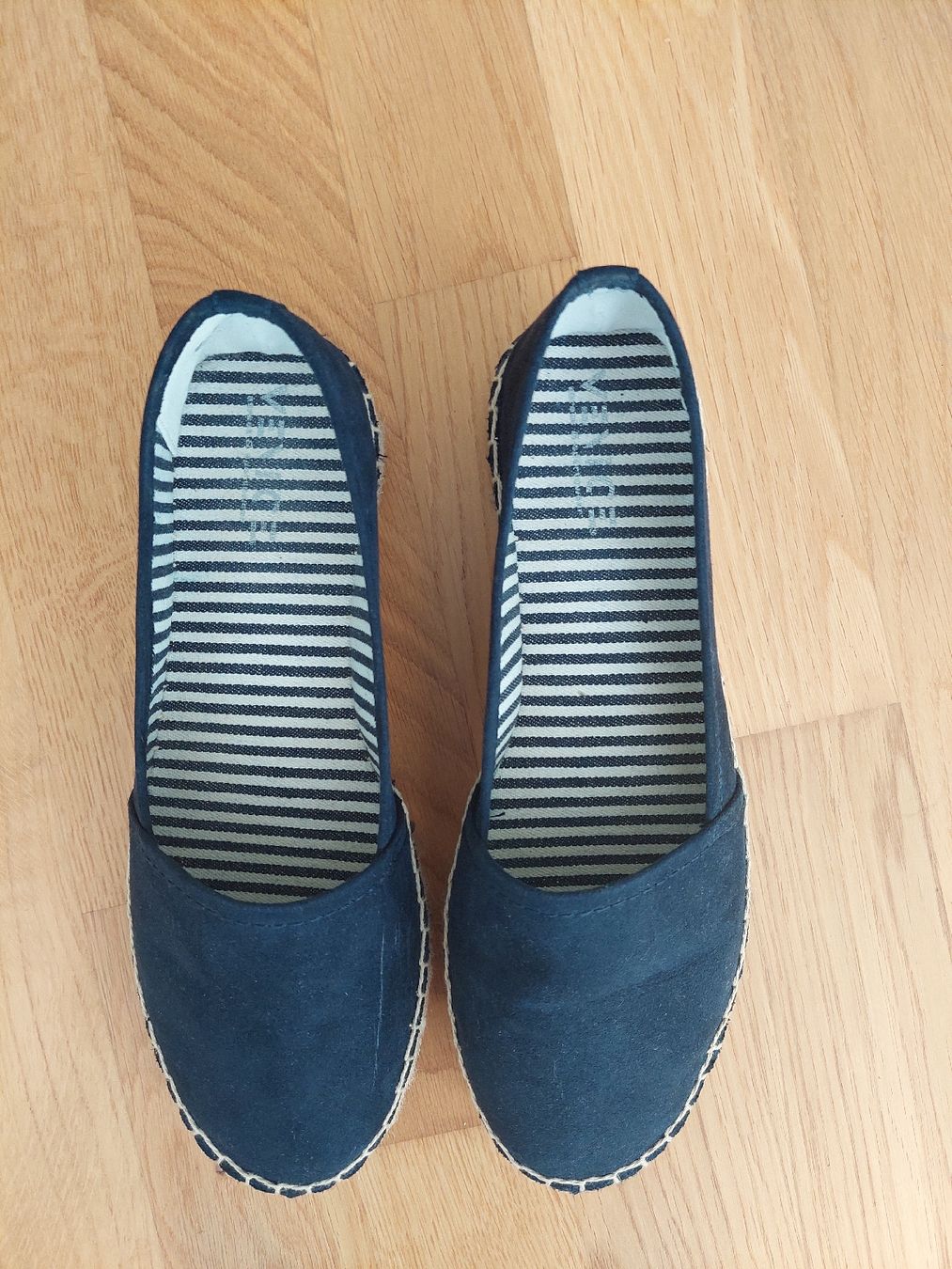 Scarpe da donna: Venice Espadrilles, Gr. 39, Dunkelblau, neuwertig – Nuovo (secondo la descrizione) da Thun venduto da mar_5px8 2