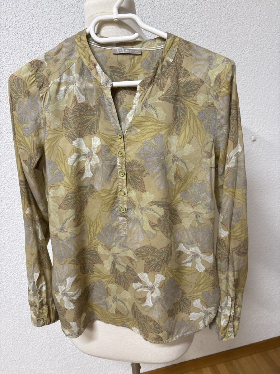 Nile Camicette: Hübsche Nile Bluse, Grösse XS – Usato da Maienfeld venduto da 8796