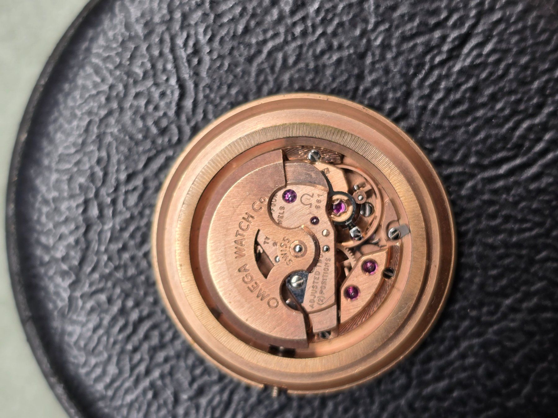 Omega Uhren: Mouvement automatique Omega 661 – Gebraucht aus Tramelan von Nirdan 4