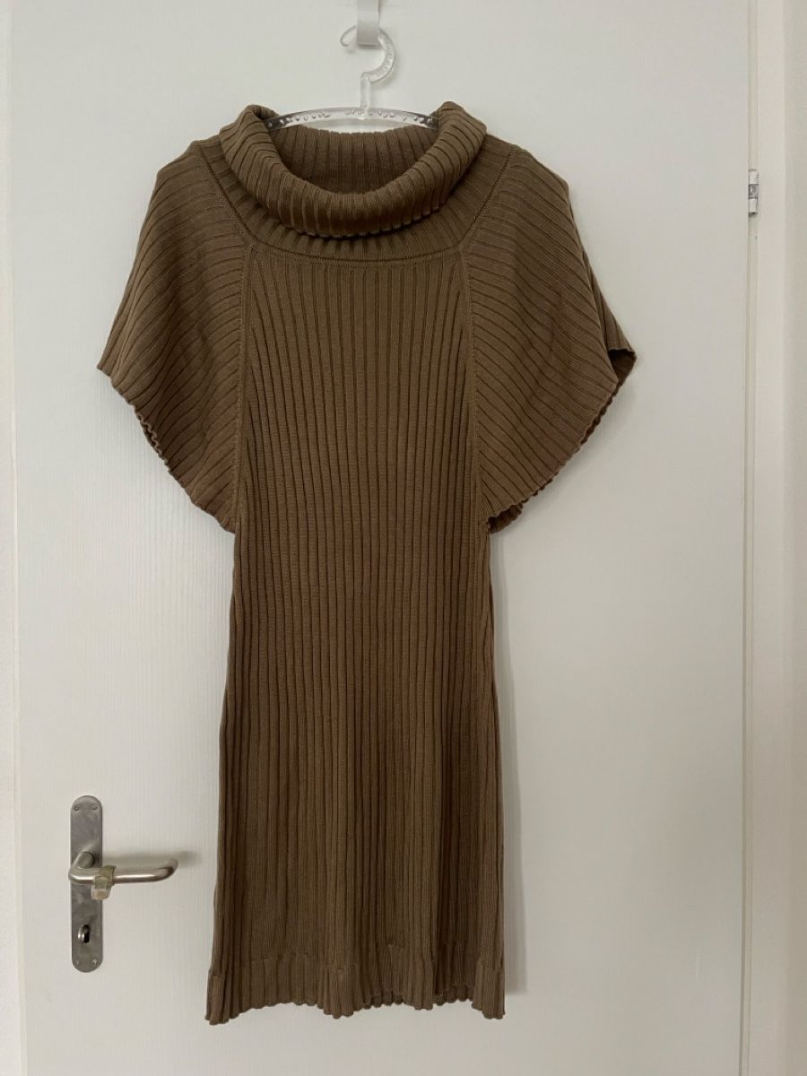 Calvin Klein Vestiti: Brauner Rollkragenpullover,  kleider , damen, gr M – Nuovo (secondo la descrizione) da Wetzikon ZH venduto da man_7mn7