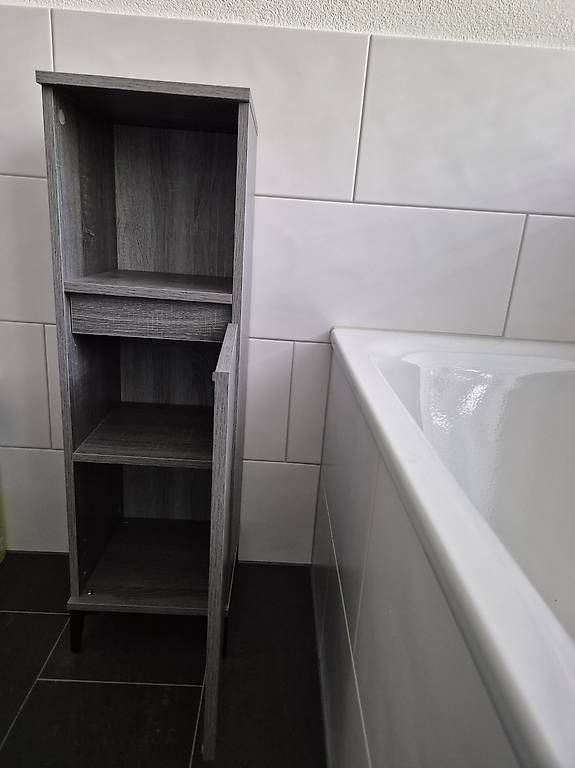 Badezimmermöbel: Badezimmer Möbel – Gebraucht aus Effretikon von panda98 1