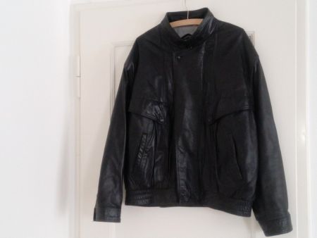 Schwarze Lederjacke Grösse 52