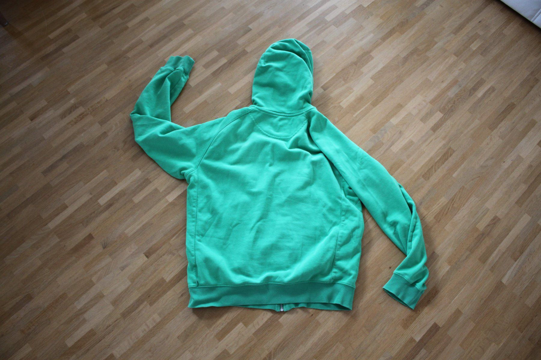 Nike Pulls & Sweat-shirts: Nike Zip Hoody M – D'occasion à Mörschwil par leg_yrn8 1