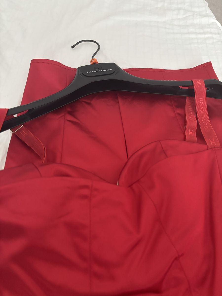Franchi Vestiti: Rotes Kleid von Elisabetta Franchi – Usato da Zürich venduto da dra_5trx 2