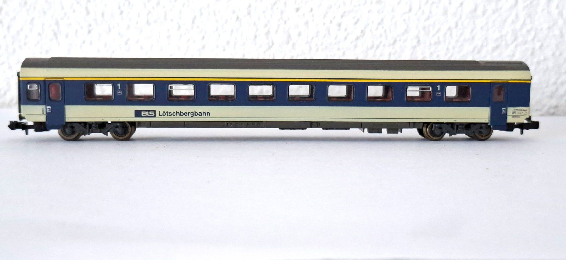 Roco Modelleisenbahnen: Roco EW IV BLS 1. Klasse – Gebraucht aus Biberist von Ntrains 1