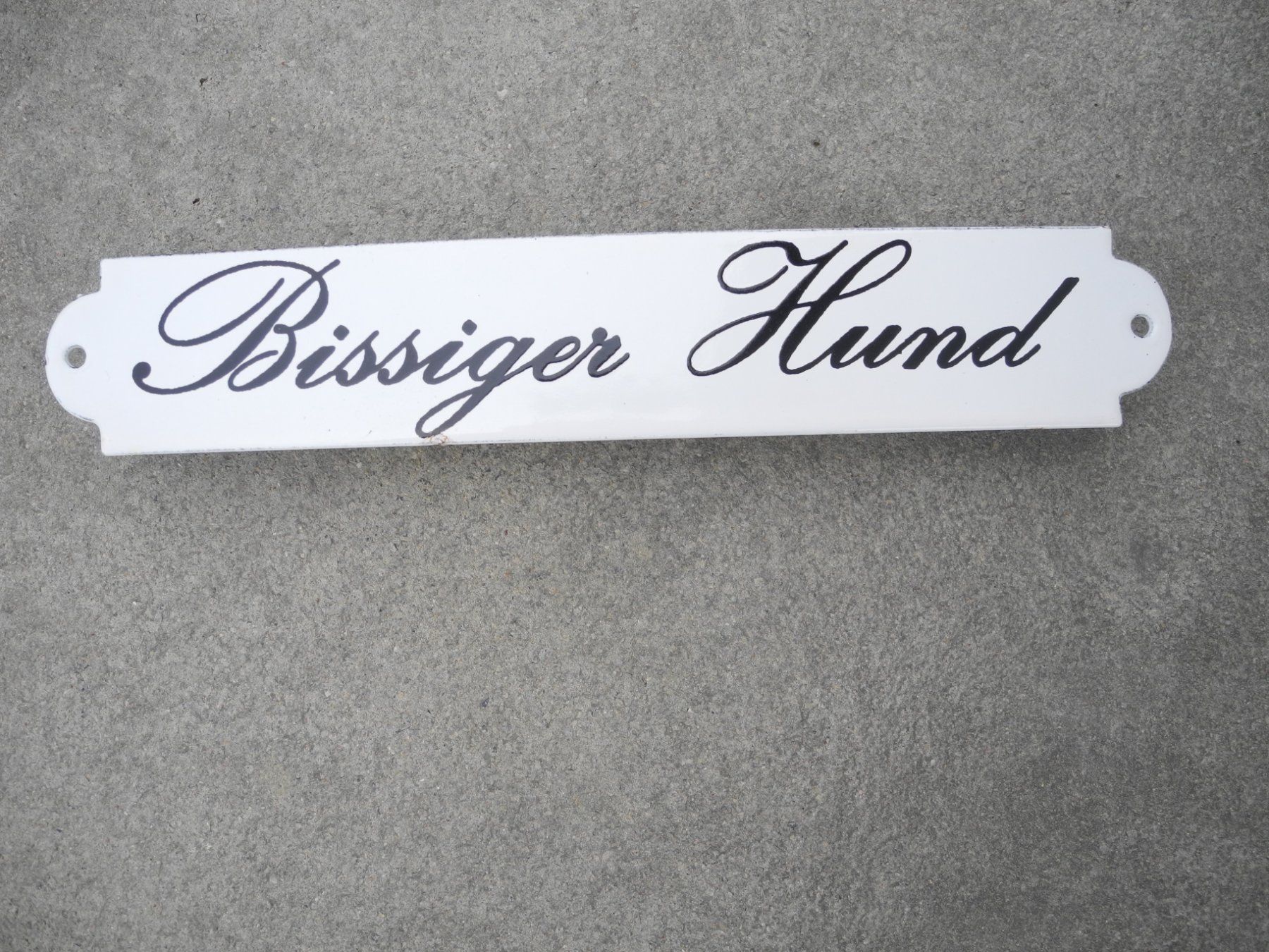 Insegne: BISSIGER HUND EMAIL – Usato da Reinach AG venduto da Huckleberrysix 1