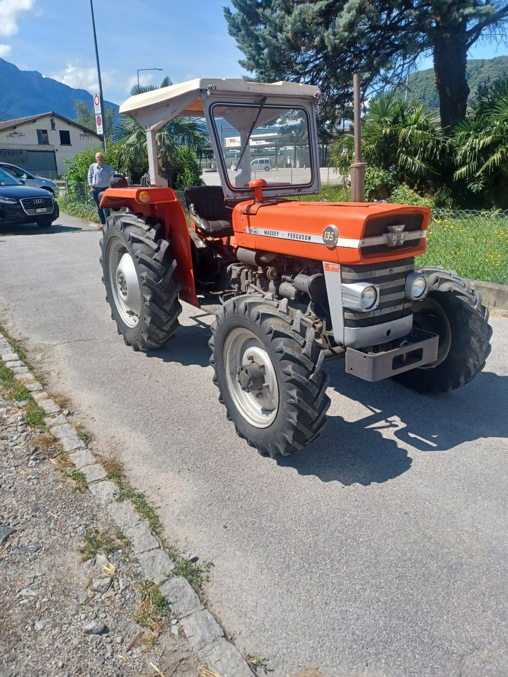 Massey Ferguson Trattori: MF 135 4x4 Traktor – Usato da Eptingen venduto da HackerPschorr