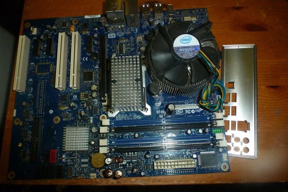 Intel Desktop Board LGA775 DP744000 | Kaufen auf Ricardo