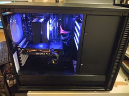 Intel Core i7-8700K, 24 GB RAM, RTX 2060 Super, 8GB