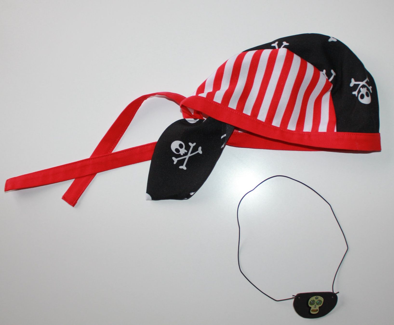 Kostüme: Costume pirate / Pirat t. M – Neu und originalverpackt aus Peseux von CoolShoping 5